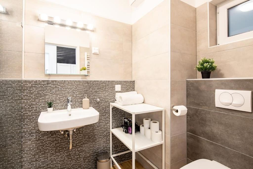 Marone 209 Budapest ~ Ac/Balcony/Indoor Parking Dış mekan fotoğraf