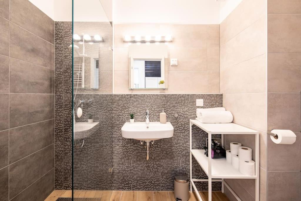 Marone 209 Budapest ~ Ac/Balcony/Indoor Parking Dış mekan fotoğraf
